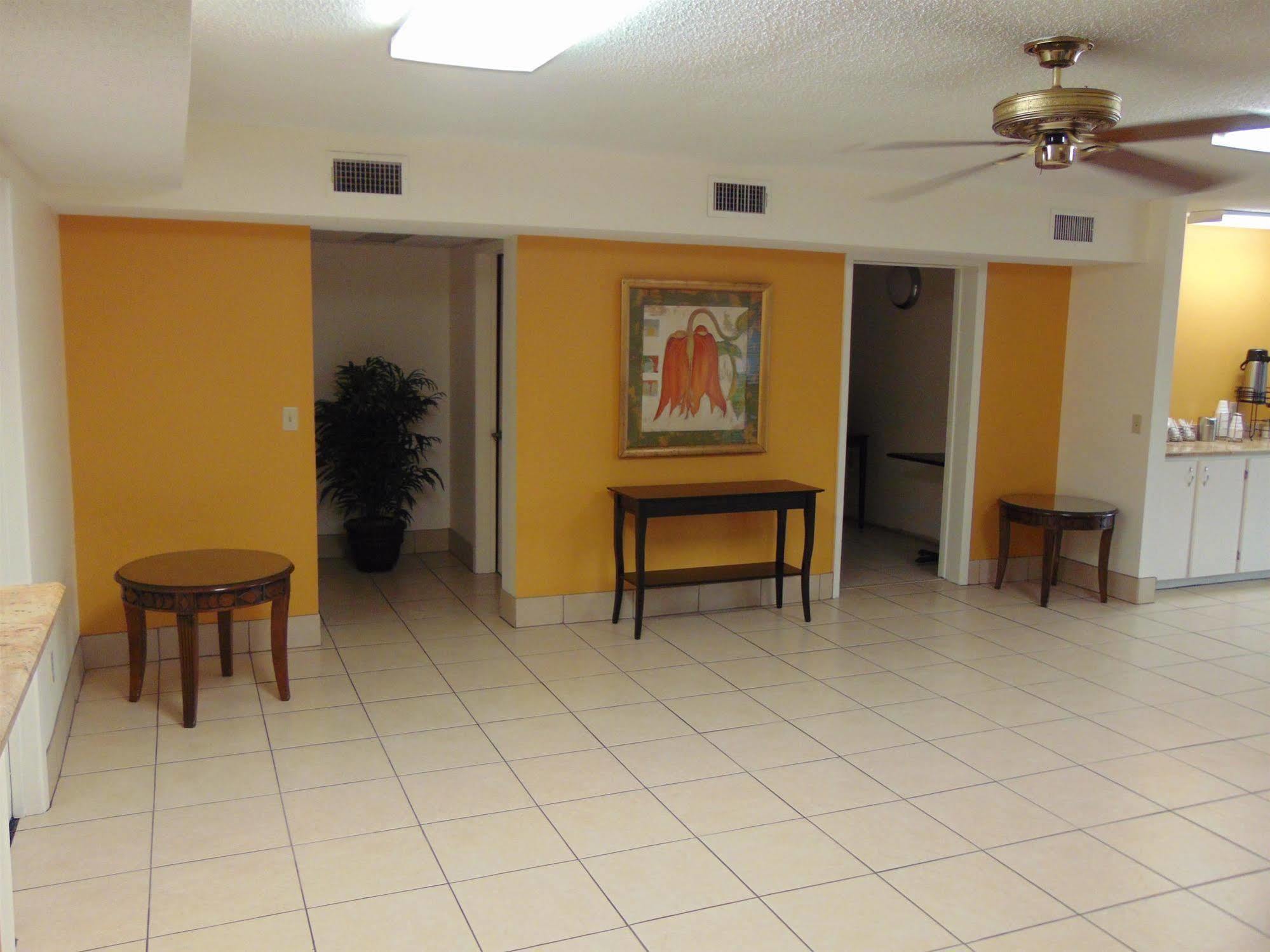 Days Inn & Suites By Wyndham Brewton Eksteriør bilde